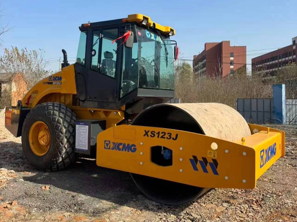 XCMG XS 123 J
