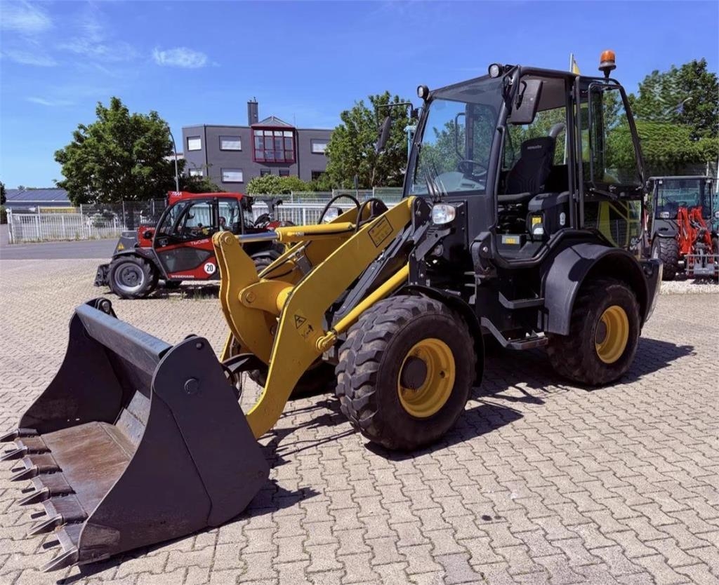 Chargeuse sur pneus Komatsu WA 80 M — occasion 2019, 1 810 h