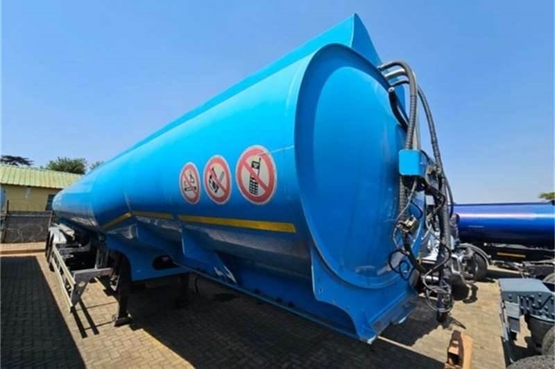 Sa Truck Bodies TRI AXLE FUEL TANKER