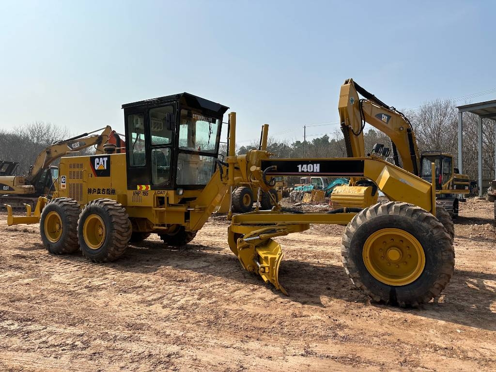CAT 140H