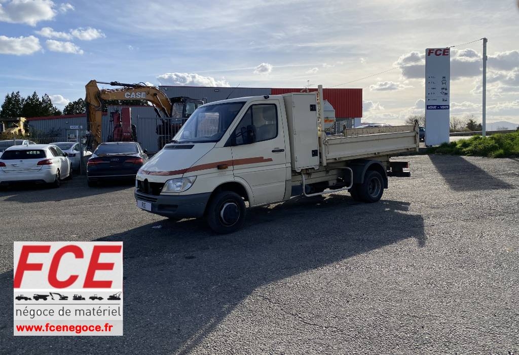 Mercedes-Benz SPRINTER 411 Cdi 2.2/109 -CIF a réparer