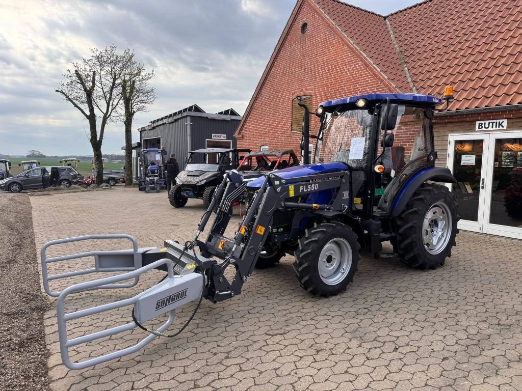 Lovol 50 hk 4 wd med frontlæsser