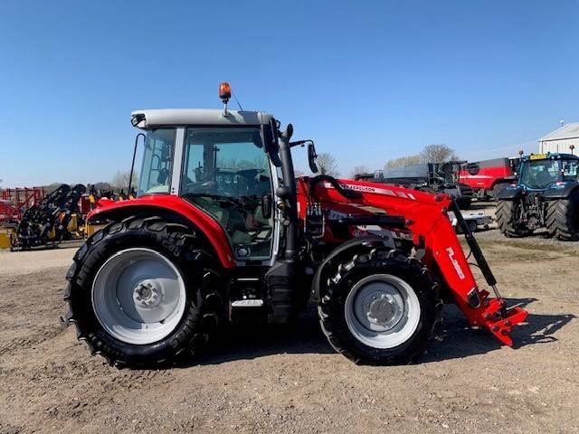 Massey Ferguson 5S.125