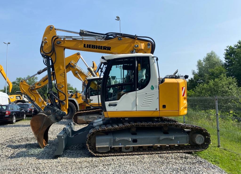 Liebherr R 914 Compact