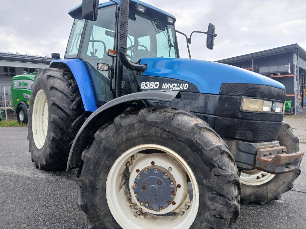New Holland 8360 DL