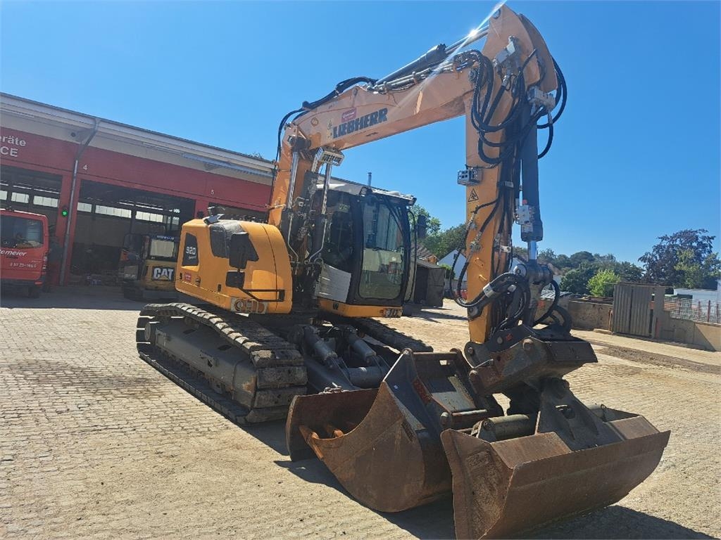 Pelle sur chenilles Liebherr R 920 Compact G6.1-D — occasion 2023, 1 700 h