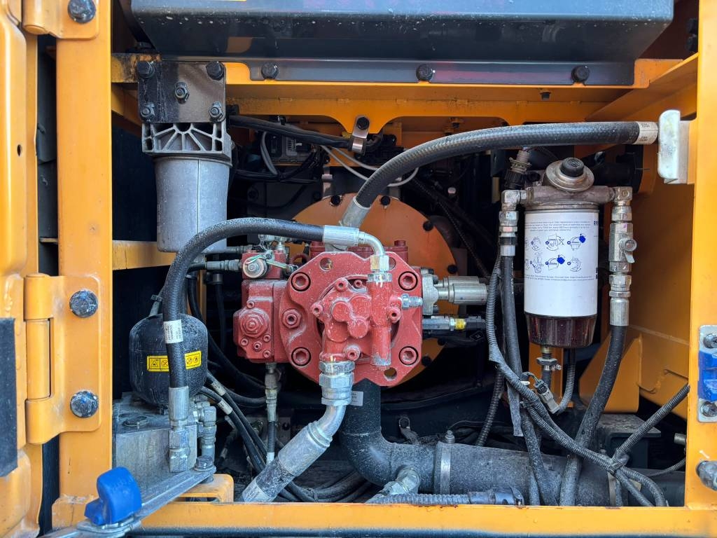 Hyundai HX 140 HW C / Metsäalusta, Rasvari, 800mm Telat kuva 10