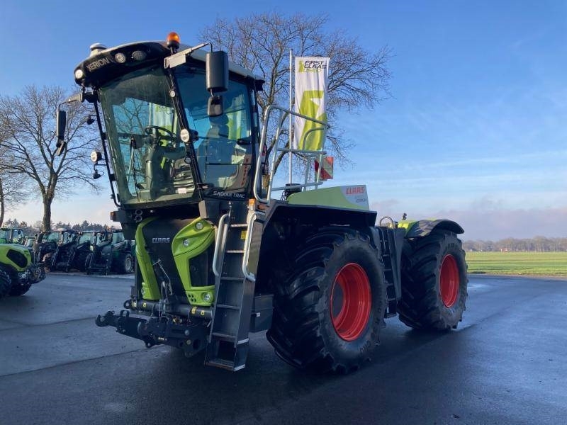 XERION 4200 SADDLE TRAC