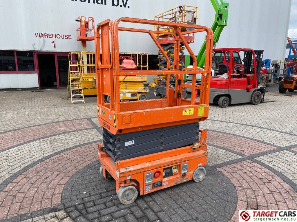 Dingli JCPT0607DCS Electric Scissor Lift 560cm INCOMPLETE