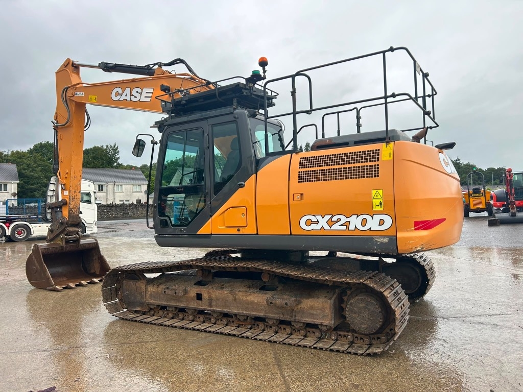CASE CX210 D