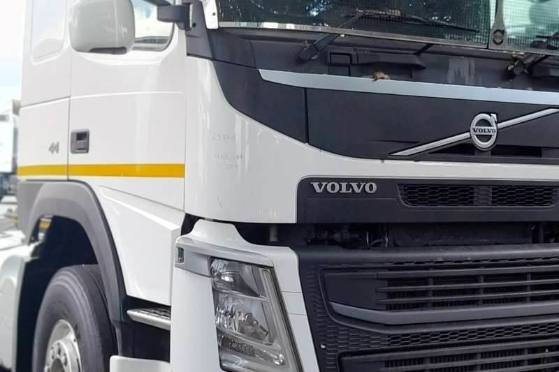 Volvo FMX(4) 440 6Ã—4 SLEEP