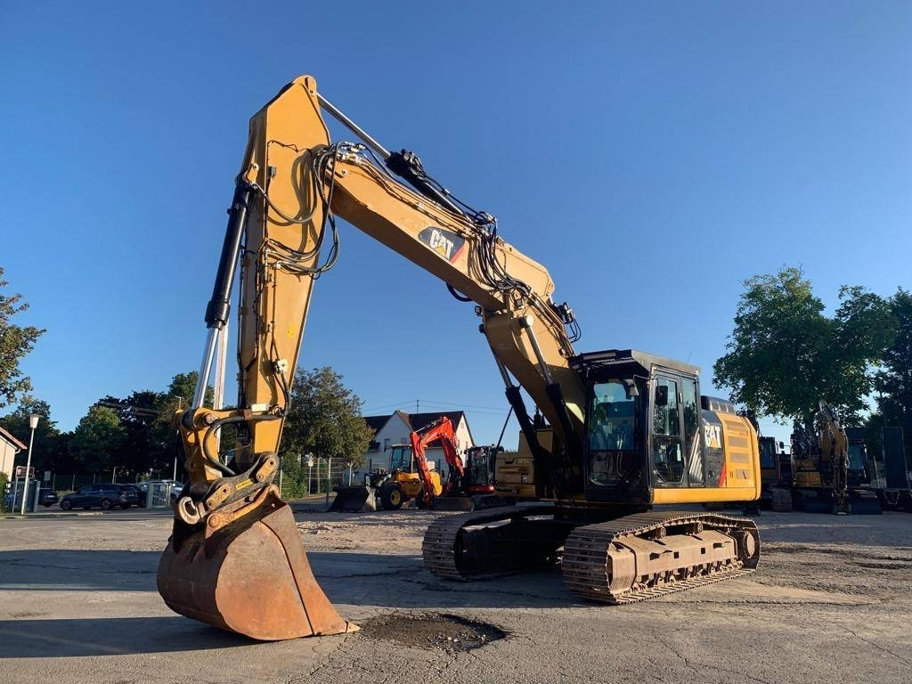 Pelle sur chenilles Caterpillar 330F VAH — occasion 2018, 12 928 h