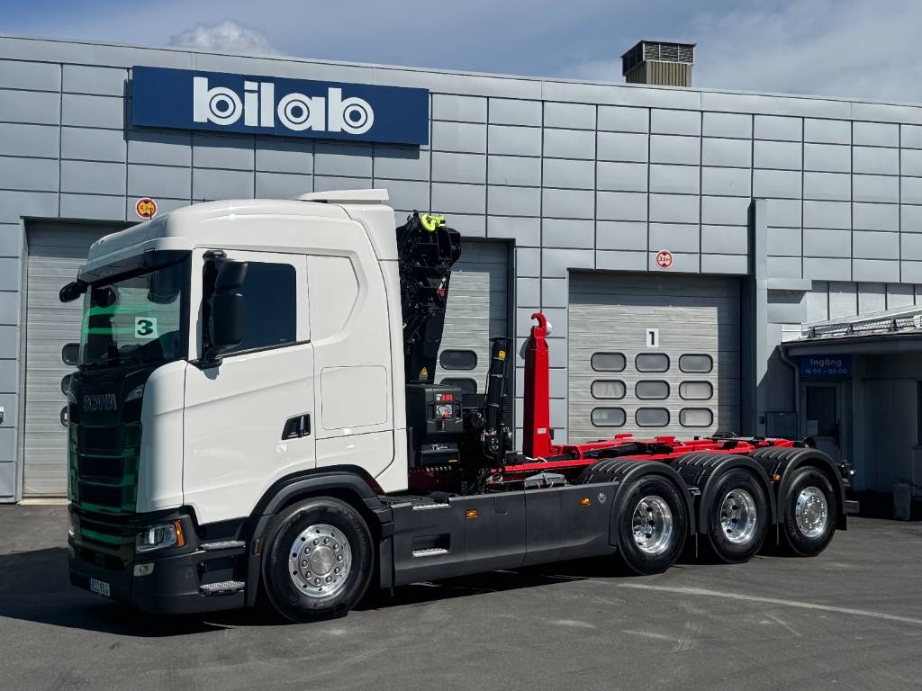 Scania S 660 8x4*4 Kranväxlare HIAB 302