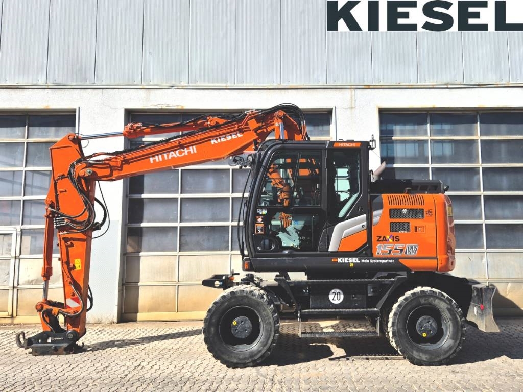 Pelle sur pneus Hitachi ZX 155 W-7 — occasion 2023, 1 700 h