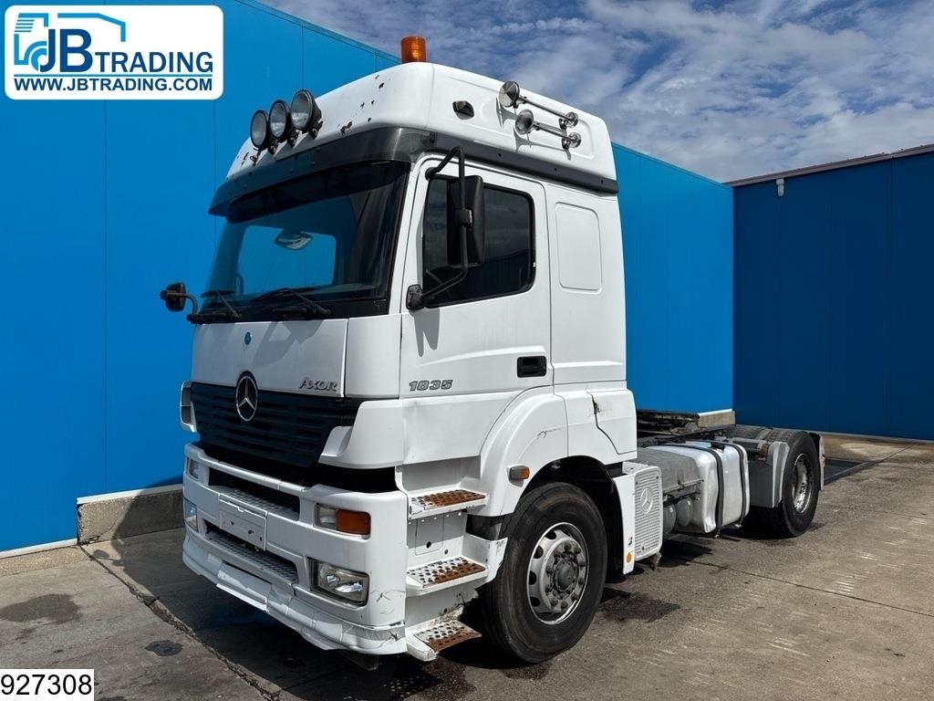 Tracteur routier Mercedes-Benz Axor 1835 Manual transmission, PTO — occasion 2004