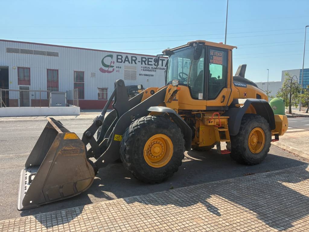 Chargeuse sur pneus Volvo L90H — occasion 2018, 3 800 h