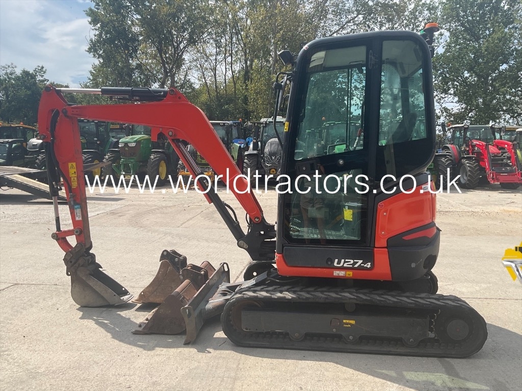 Kubota U 27-4