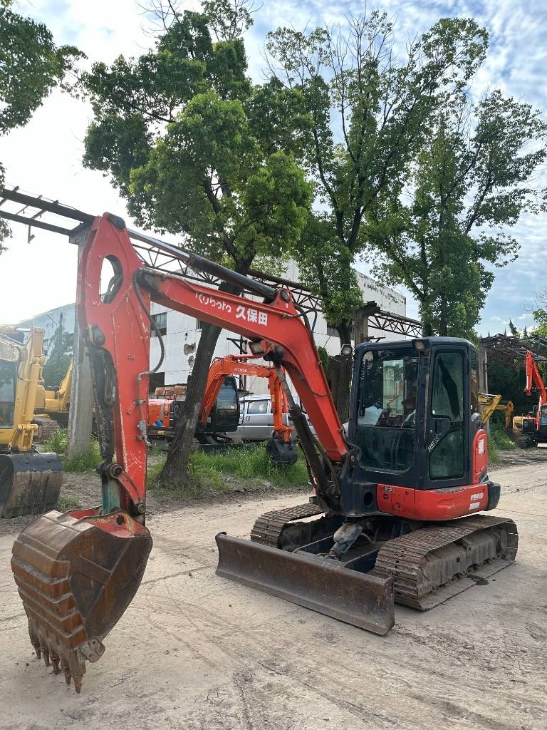 Kubota KX 165