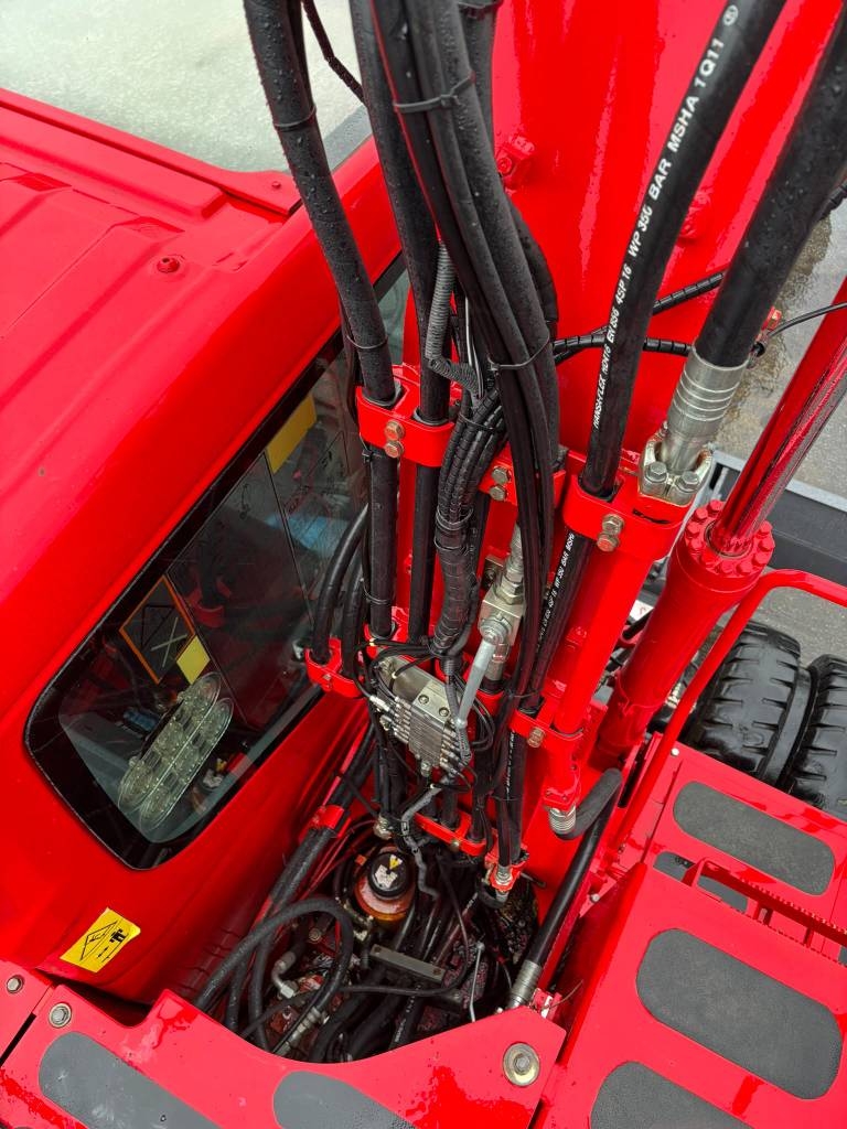 Komatsu PW 140-7 / Pyörittäjä, Rasvari, Uudet renkaat! kuva 12