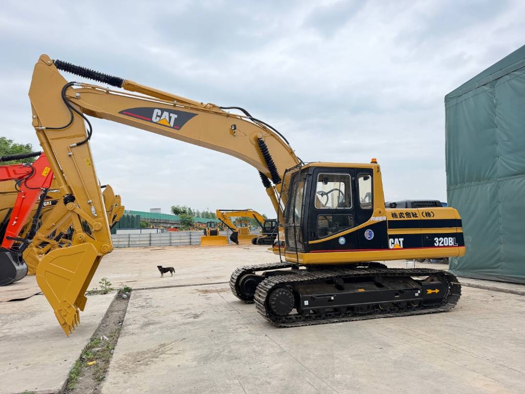 Pelle sur chenilles Caterpillar 320B CAT 320 B L cat 20ton — occasion 2021