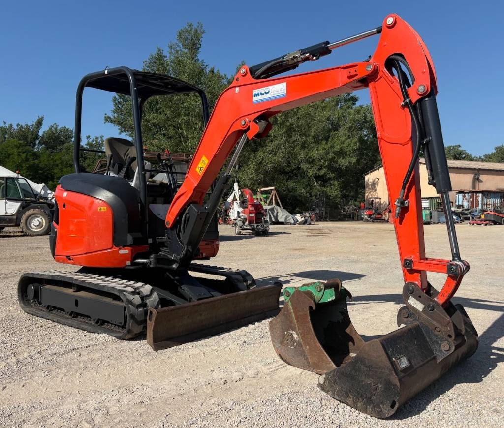 Mini-pelle Kubota U 27-4 — occasion 2017, 2 680 h