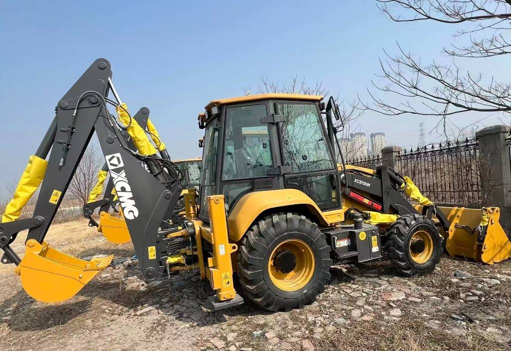 Tractopelle XCMG XC 870 HK — occasion 2022, 800 h