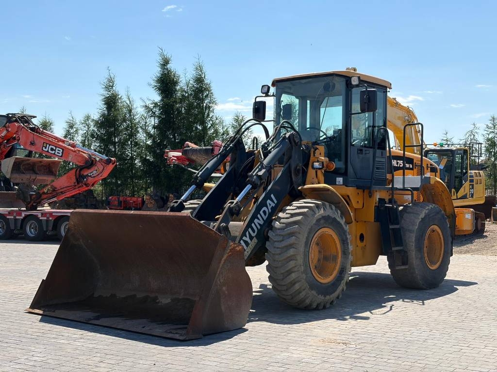 Hyundai HL 757 TM-7A