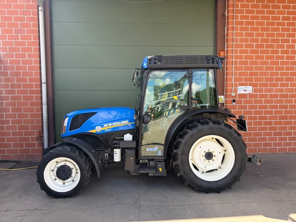 New Holland T 4.90 F Kabine