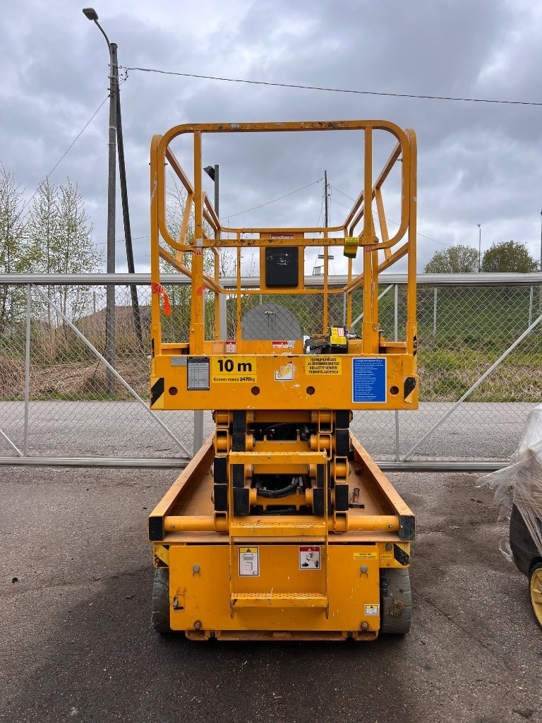 Haulotte Compact 12