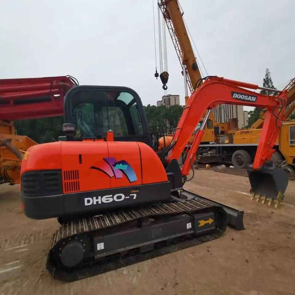 Mini-pelle Doosan DH60-7 — occasion 2023, 1 000 h