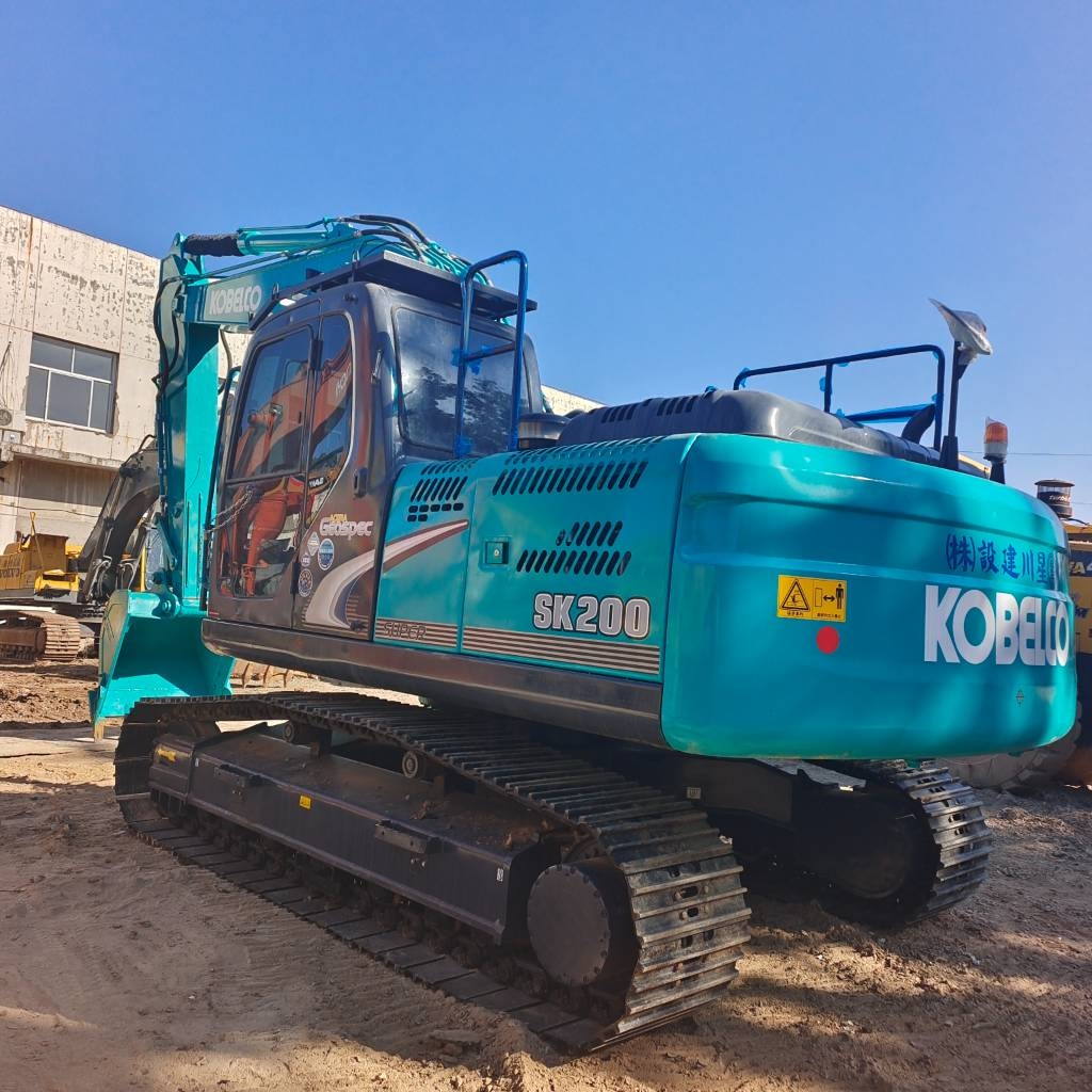 Kobelco SK 200-8 made in Japan