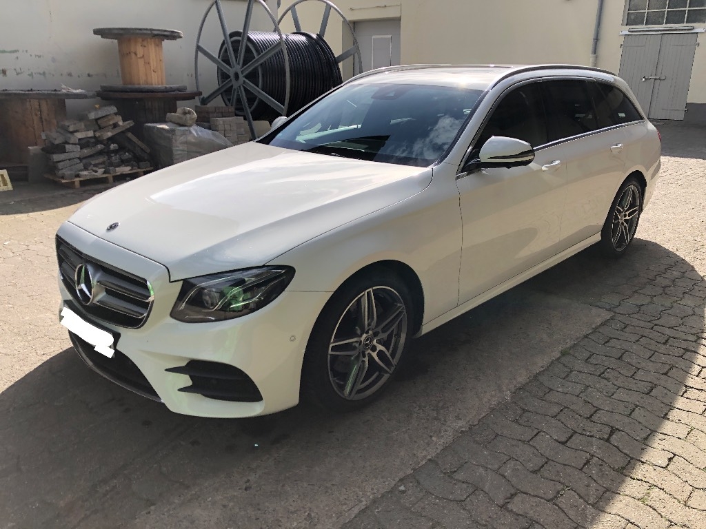 Mercedes-Benz E 300 T d