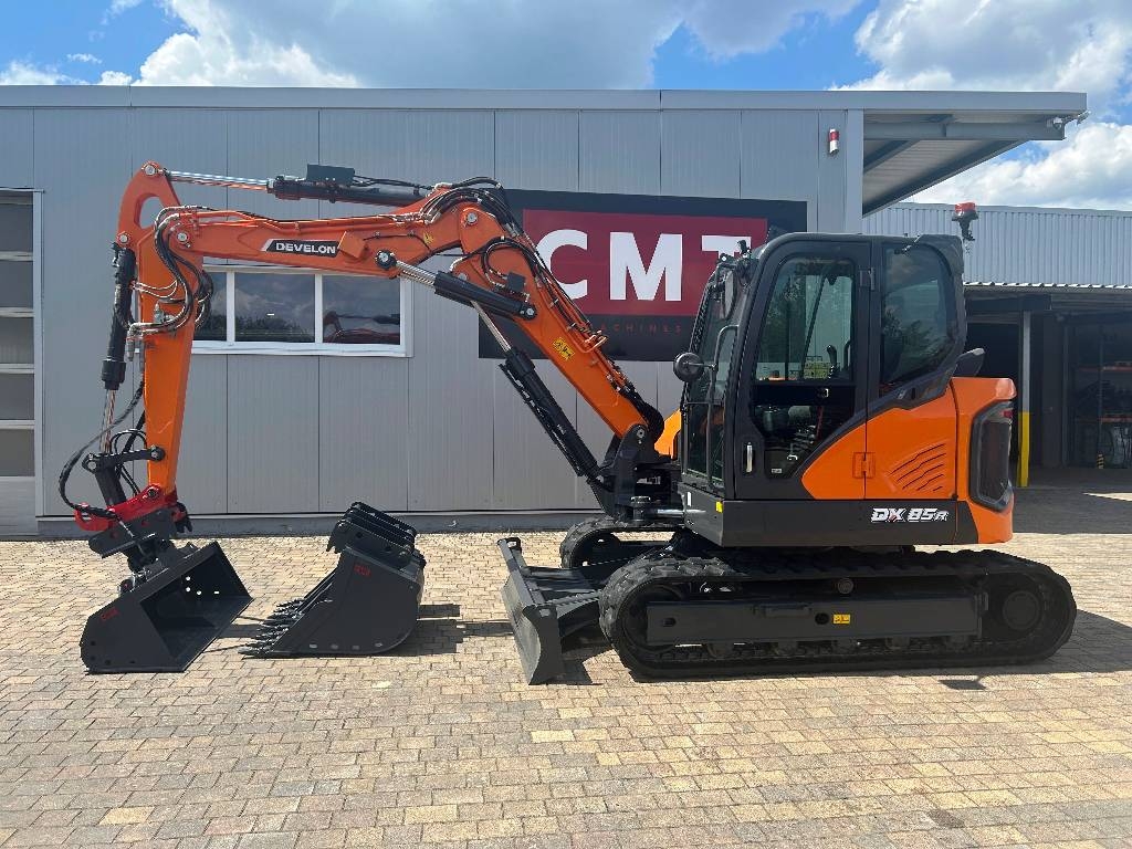 Mini-pelle Develon DX 85 R-7 — occasion 2023, 865 h