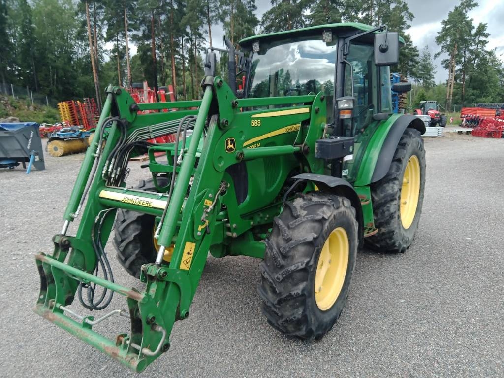 John Deere 5080 M + etukuormain