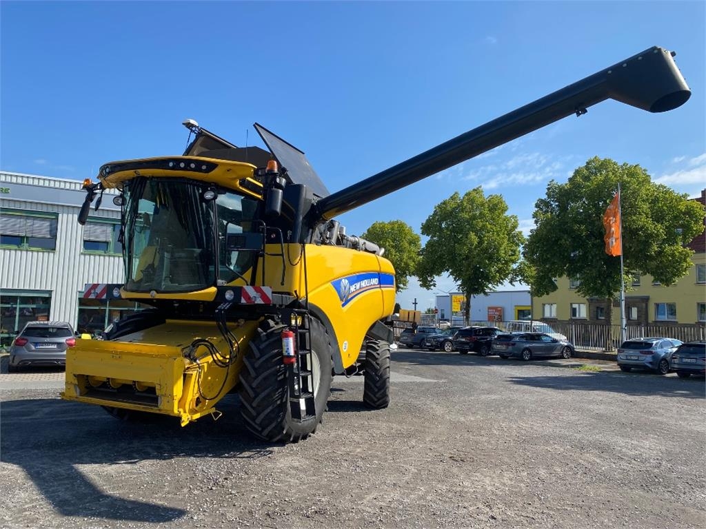 New Holland CX6.80