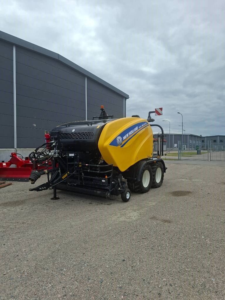 New Holland Roll Baler 125 Combi