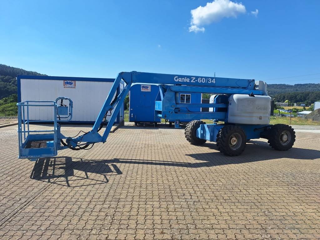 Nacelle articulée Genie Z 60/34 — occasion 2001, 3 677 h