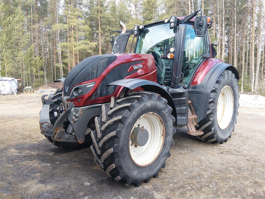 Valtra T174E Versu