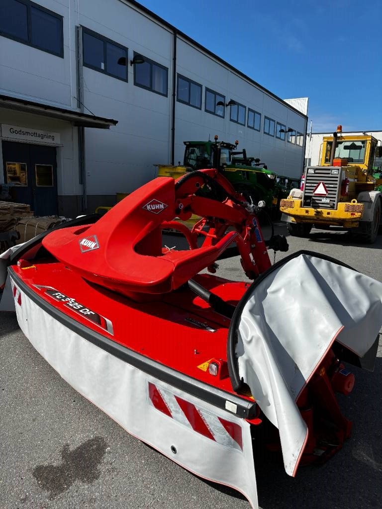 Kuhn FC 352