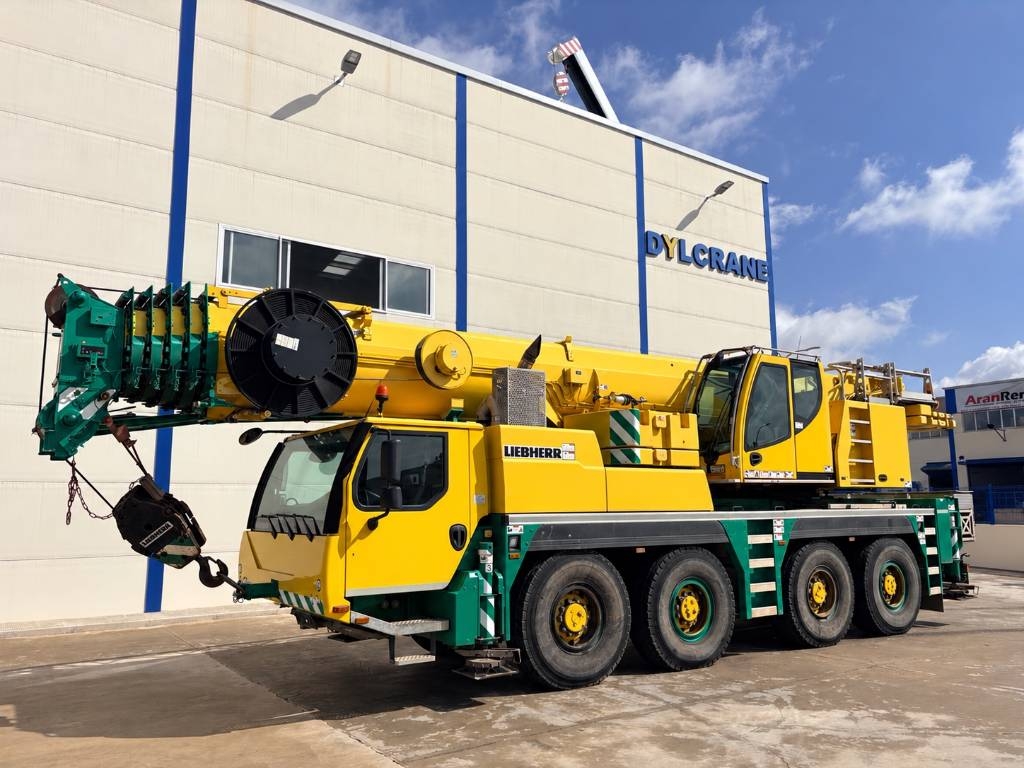 Grue tout-terrain Liebherr LTM 1090-4.1 — occasion 2016
