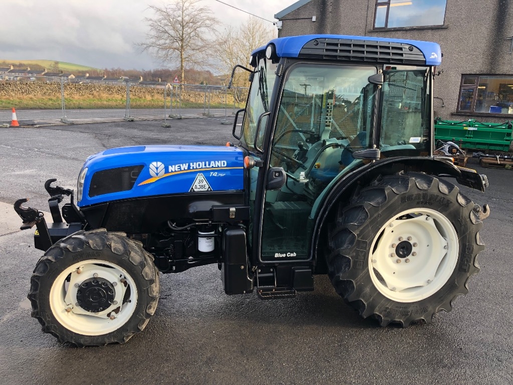 New Holland T4.75F
