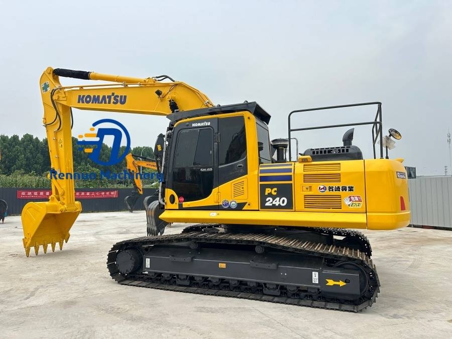 Pelle sur chenilles Komatsu 240 — occasion 2024, 561 h