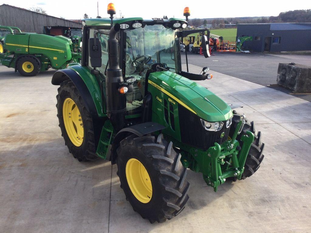 John Deere 6110M