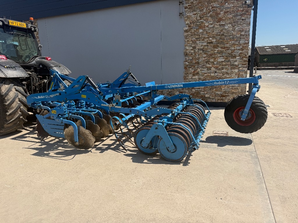 Lemken Rubin 12/300 U