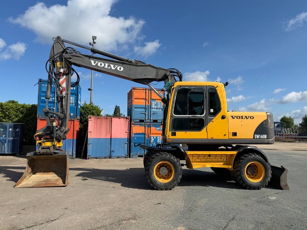 Volvo EW 160 B with rotortilt