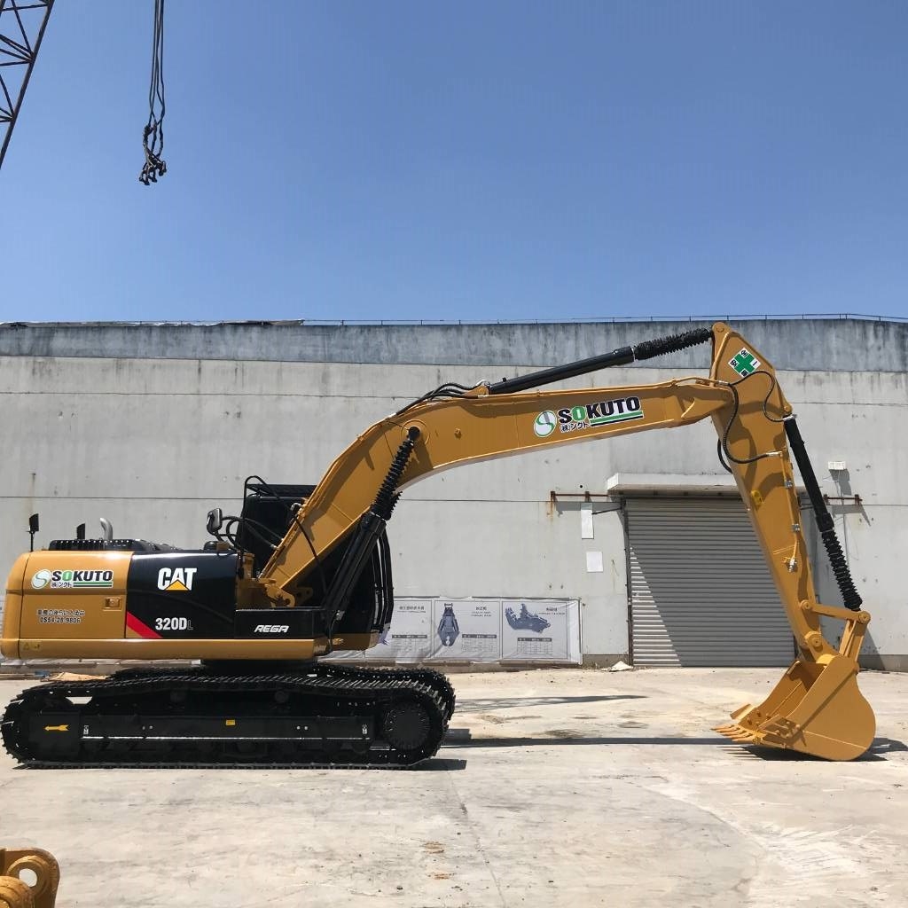 Pelle sur chenilles Caterpillar 320 D L — occasion 2021, 1 100 h