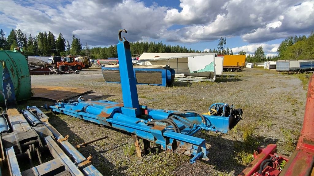 VAK Koukkulaite 22tn 6,6m