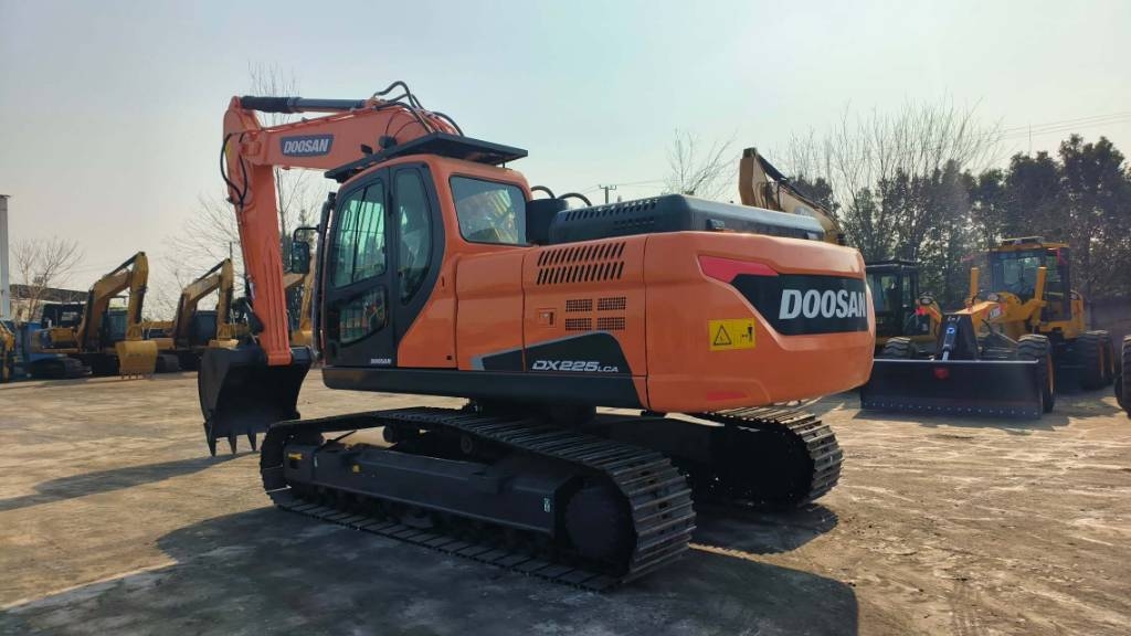 Doosan DX 225 LCA