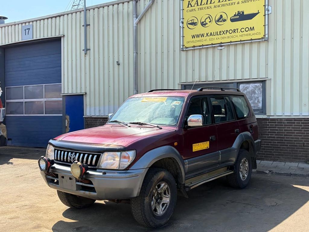 Toyota Land Cruiser VX - SUV - Manual Gearbox - 4x4 - Pow