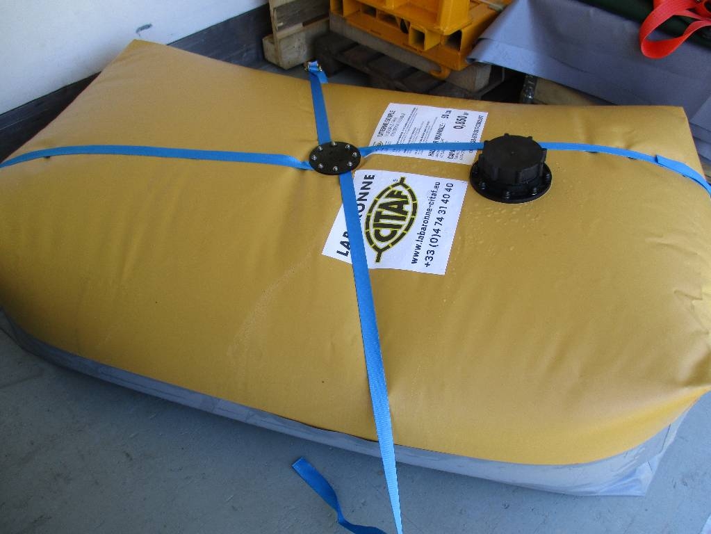 Citaf Flexitankki 850 l kuljetusvarustuksella